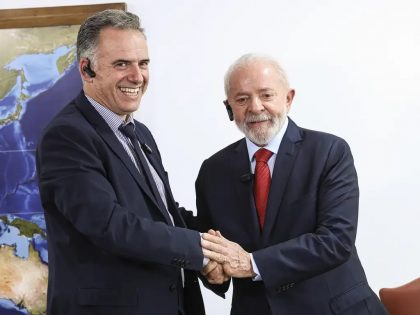 Em Brasília, Lula recebe Yamandú Orsi, o presidente eleito do Uruguai