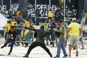 Anistia, não