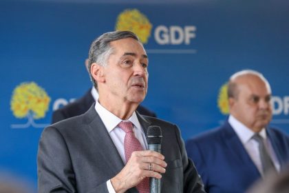 Enviar ao plenário o inquérito do golpe seria ‘excepcional’, diz Barroso
