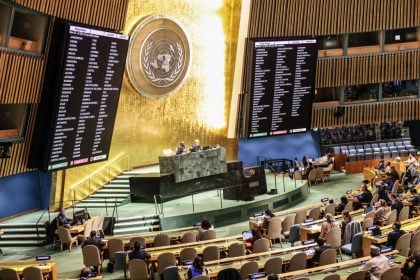 Assembleia-Geral da ONU pede cessar-fogo imediato e incondicional em Gaza