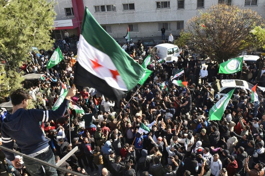 Veja fotos das comemorações na Síria pela queda de Bashar al-Assad