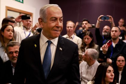 Netanyahu depõe em julgamento por corrupção