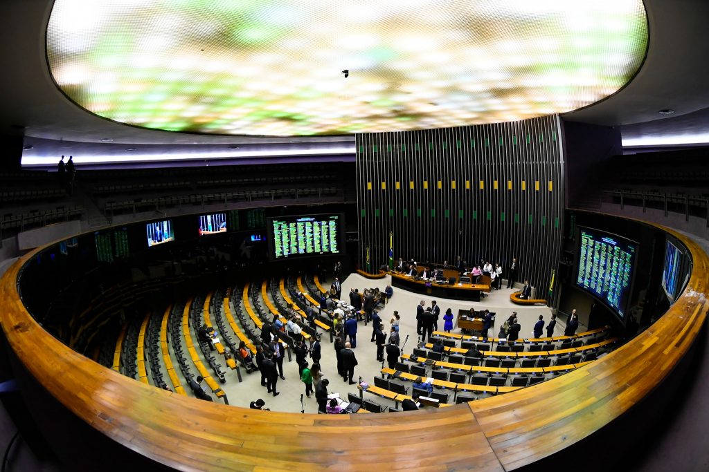 Corrida contra o tempo: Congresso tenta aprovar Orçamento antes do recesso