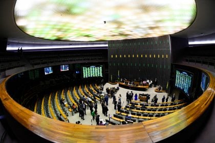 Corrida contra o tempo: Congresso tenta aprovar Orçamento antes do recesso
