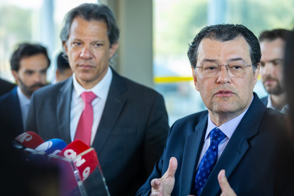 Relatório da reforma tributária leva alíquota a 28,1%, mas governo terá de agir para mantê-la em 26,5%
