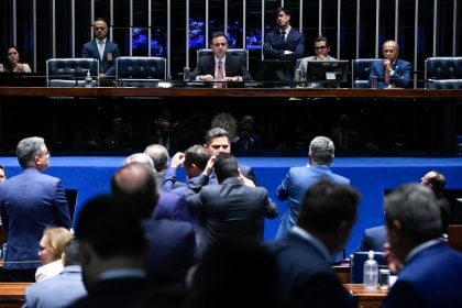 Em meio a resistências, Senado adia votação de PL que legaliza cassinos e jogo do bicho