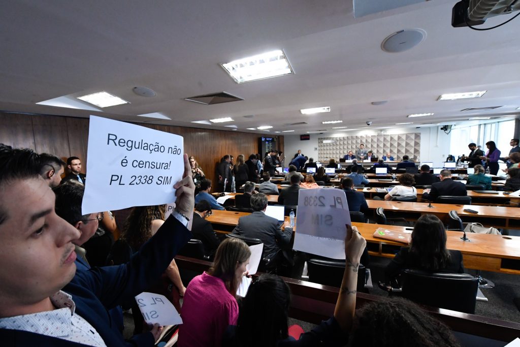 Comissão do Senado aprova texto de projeto de lei sobre Inteligência Artificial