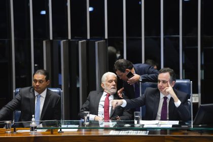 Às vésperas da COP, Senado aprova PL que favorece ‘energia suja’ e pode aumentar a conta de luz