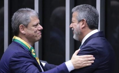 Câmara concede Medalha do Mérito Legislativo a Tarcísio, Donald Trump e Fernanda Torres
