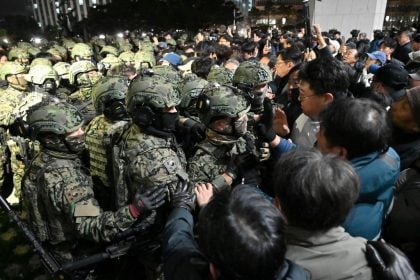 Veja imagens do dia de tensão na Coreia do Sul após decreto de lei marcial