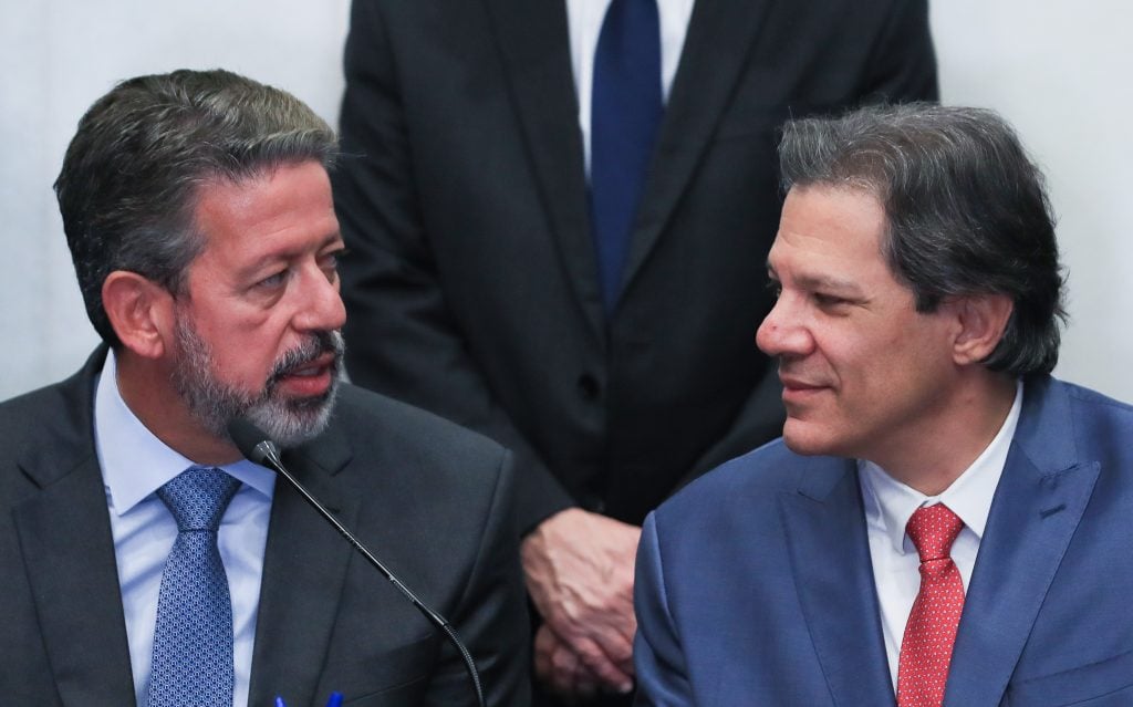 Câmara avança a passos lentos na votação e enfraquece o pacote fiscal de Haddad