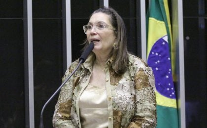 PT processa Bia Kicis após parlamentar associar sigla a narcotráfico