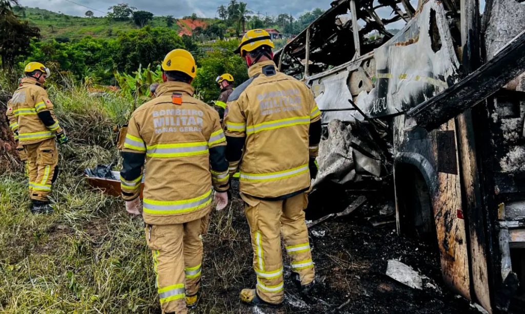 Motorista de carreta envolvido em acidente com 39 mortos em MG é preso no ES