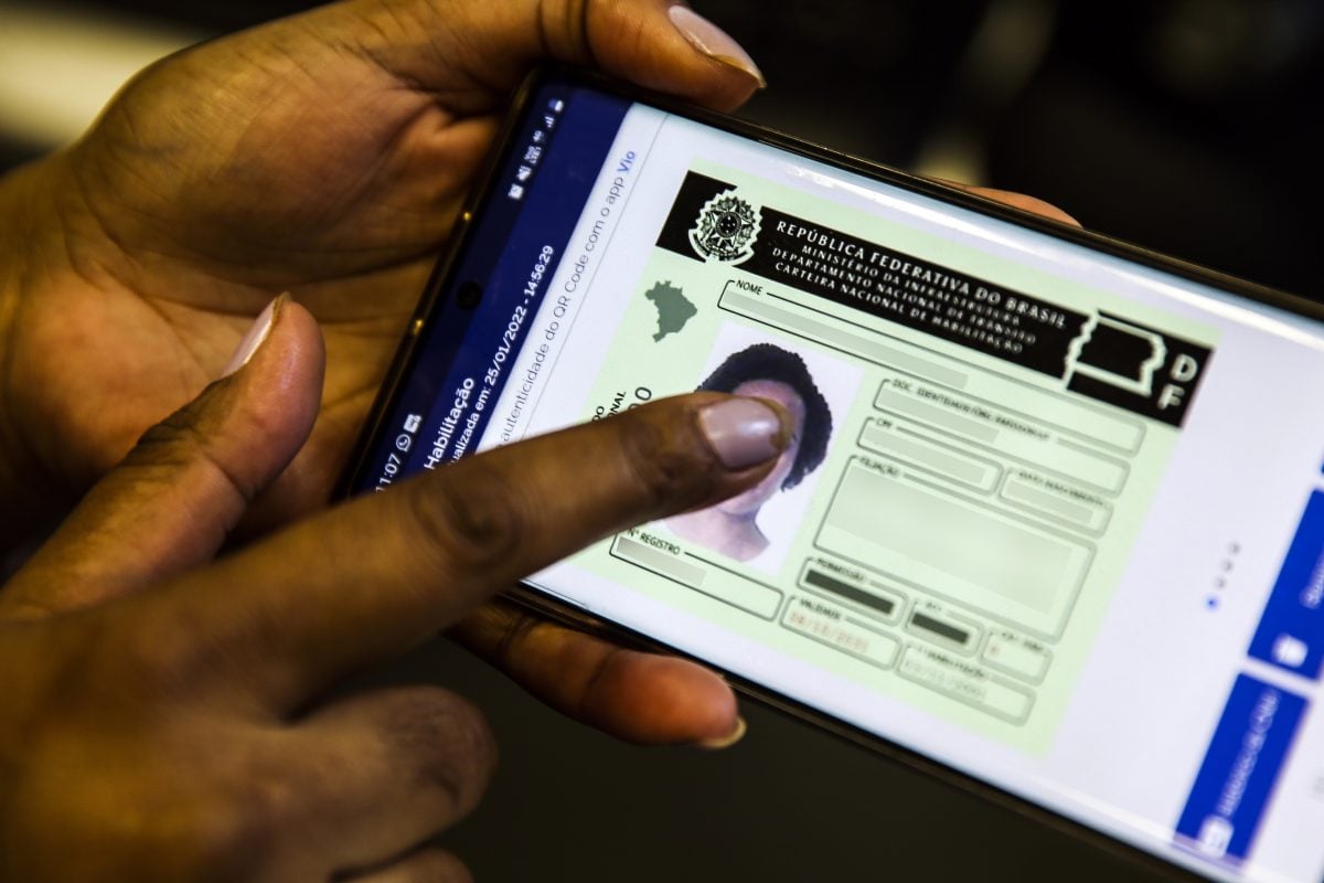 Instrutores autônomos: Entenda a proposta do governo para CNH sem autoescola