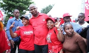 Presidente eleito de Moçambique apela à 'não violência' em meio aos protestos pós-eleitorais