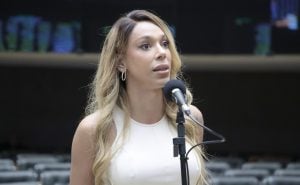 Mauro Vieira vai conversar com Erika Hilton sobre transfobia em visto norte-americano