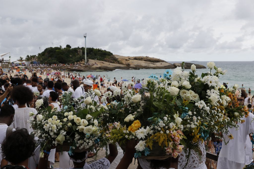 Oferendas de Ano Novo precisam unir fé e sustentabilidade; veja como