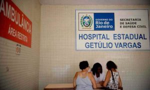 Criança baleada a caminho da escola no Rio está em estado grave