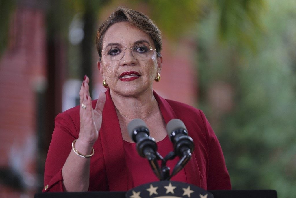 Honduras adverte que expulsará bases militares dos EUA se Trump ordenar deportações