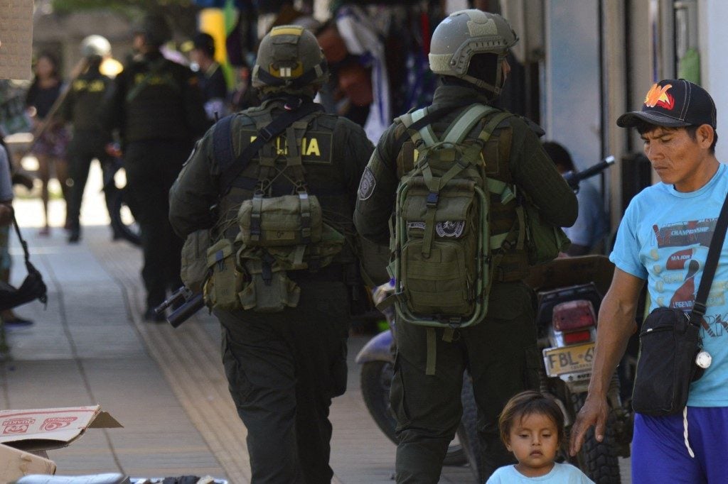 Colômbia anuncia ‘operações ofensivas’ em região afetada por ataques de guerrilheiros
