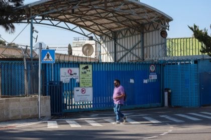 Israel proíbe atividades da agência da ONU para palestinos