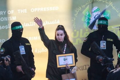Israel e Hamas iniciam terceira troca de reféns e presos na trégua de Gaza