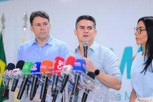 Justiça suspende aumento dos salários de prefeito e vereadores de Manaus
