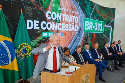 Para falar obrigado é preciso ter grandeza e caráter, diz Lula sobre críticas de Zema