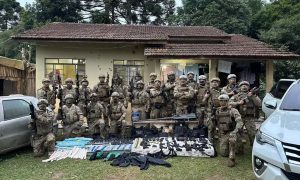 Polícia encontra arsenal de grupo criminoso no Paraná; 6 suspeitos morreram