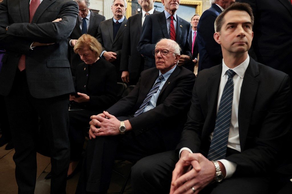 ‘Não podemos entrar em pânico’, diz Bernie Sanders sobre Trump no poder