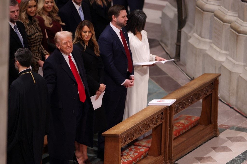 Os detalhes do 2º dia de Trump, após a enxurrada de decretos presidenciais