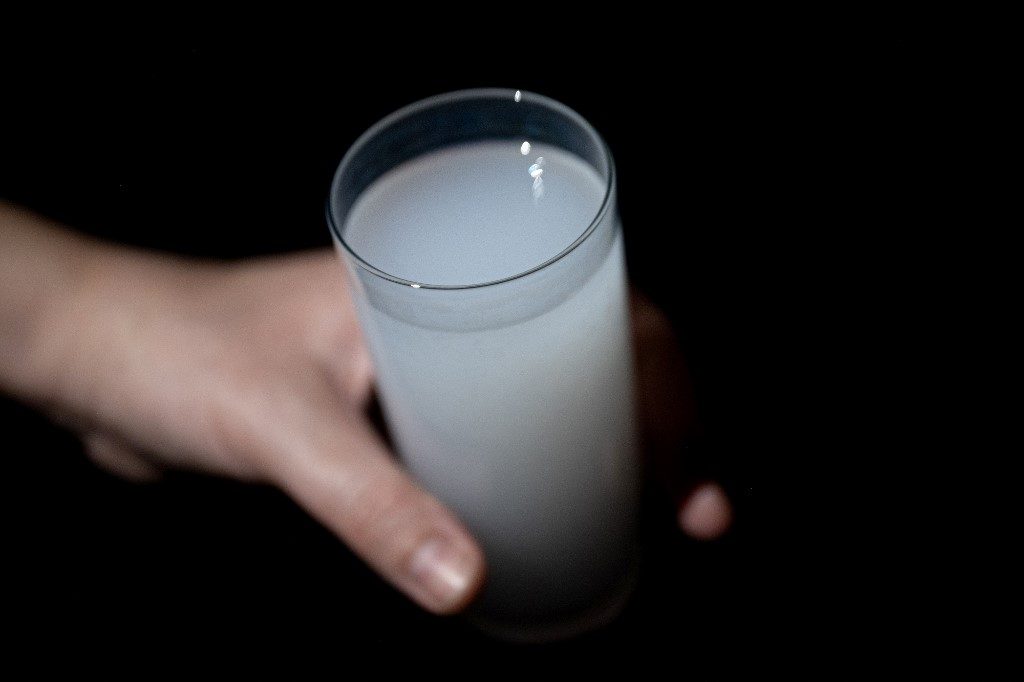 Álcool adulterado deixa mais de 30 mortos na Turquia