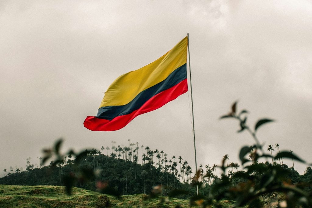 Guerrilheiros ordenam confinamento no noroeste da Colômbia em meio a onda de violência