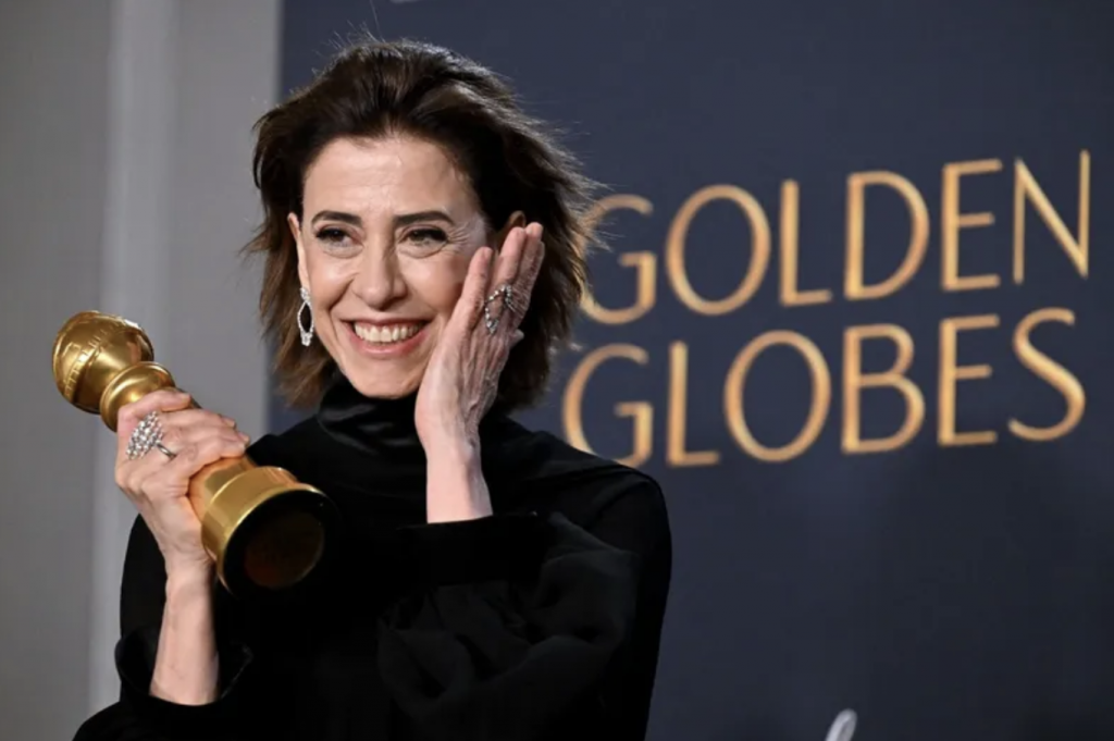 Fernanda Torres é a primeira atriz brasileira a vencer o Globo de Ouro