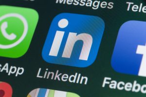 LinkedIn atrai decisores e se consolida como estratégia B2B para 2025