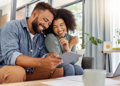 Famílias paulistanas encerraram 2024 com menos contas em atraso