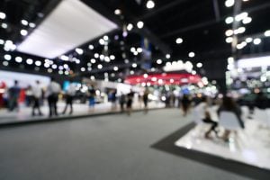 Como engajar o público em eventos de marca com estratégias integradas e contínuas