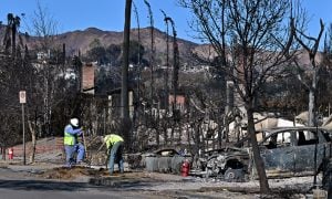 Janela climática se abre na luta contra incêndios em Los Angeles