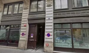 Paris: homem morre após atear fogo em seu próprio corpo em agência de moradia social