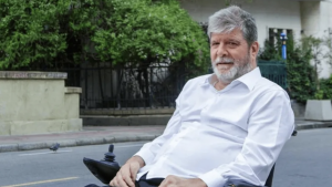 Escritor Marcelo Rubens Paiva é agredido em desfile de bloco em SP