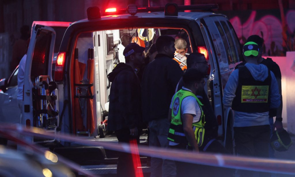 Ataque com faca em Tel Aviv deixa um ferido e agressor 'neutralizado'