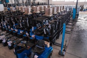 Empilhadeiras elétricas podem reduzir custos de manutenção pela metade