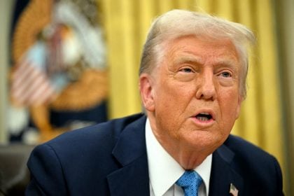 Governo Trump anuncia corte de mais de 90% em programas de desenvolvimento no exterior