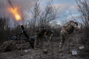 Rússia lança maior ataque único de drones contra a Ucrânia desde o início da guerra