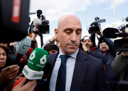 Espanha: Chega ao fim o julgamento de Rubiales por beijo forçado em Jenni Hermoso
