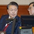 Ex-presidente sul-coreano é condenado a 5 anos de prisão por tentar impor a lei marcial