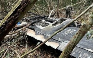 Avião venezuelano que transportava drogas é abatido pela FAB