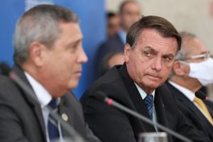 Braga Netto descumpriu proibição do STF e entrou em contato com Bolsonaro, diz PF