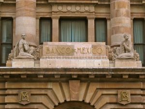 Banco Central do México reduz taxa de juros em meio ponto, a 9,50%