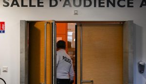 França condena homem a 15 anos de prisão por estuprar filhas com submissão química